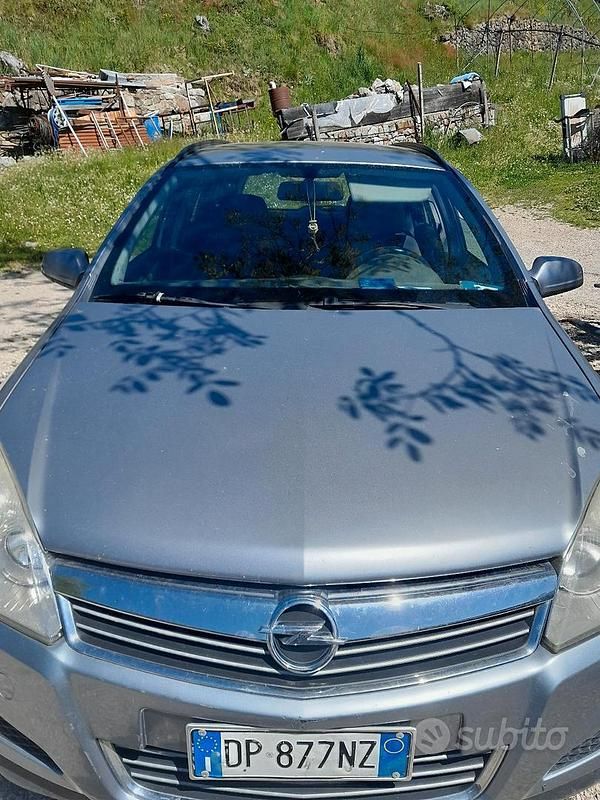 Usata Opel Astra 101 CV (74 kW) 2008 Station wagon