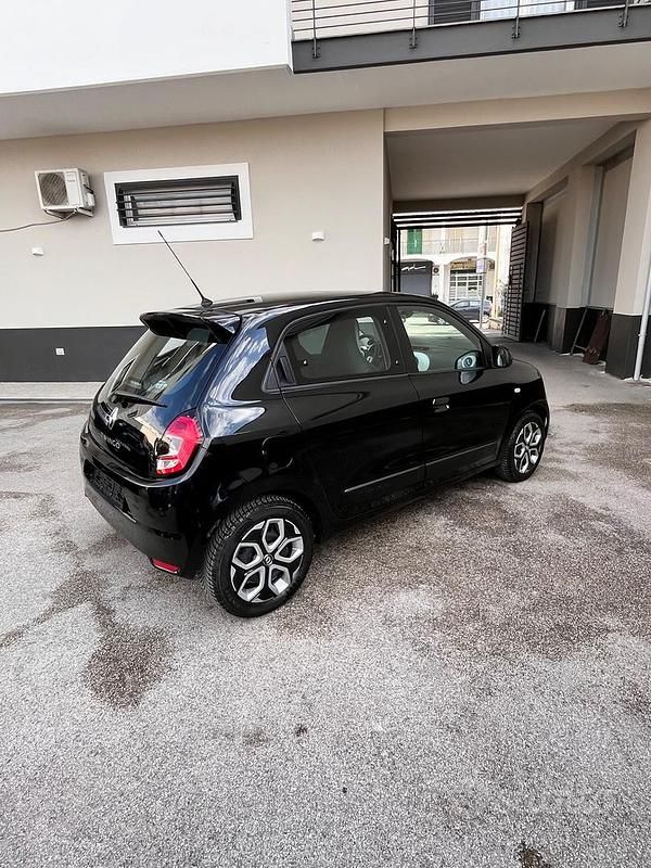 Usata Renault Twingo SE 65 CV (47 kW) 2019 Nero Utilitaria