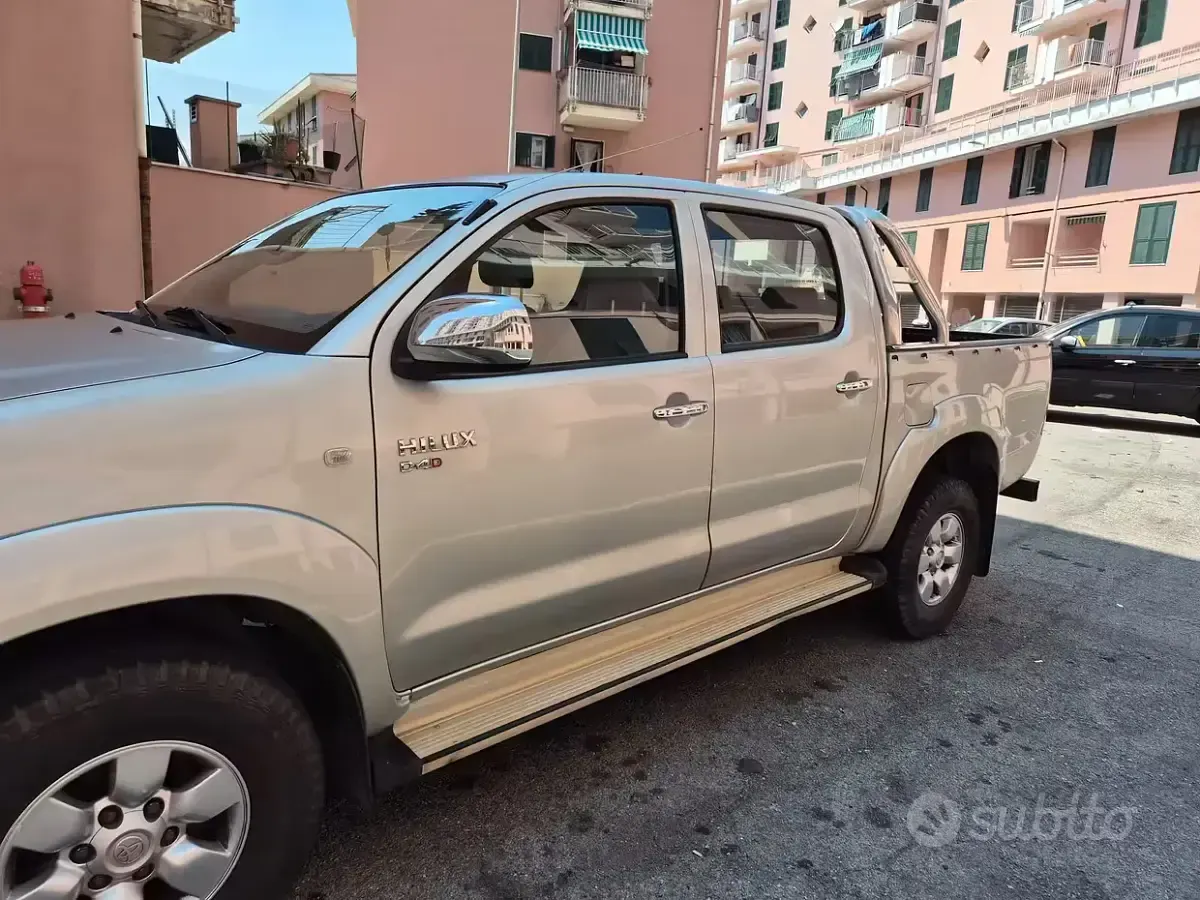 Usata Toyota HiLux 120 CV (88 kW) 2006 Pick-up