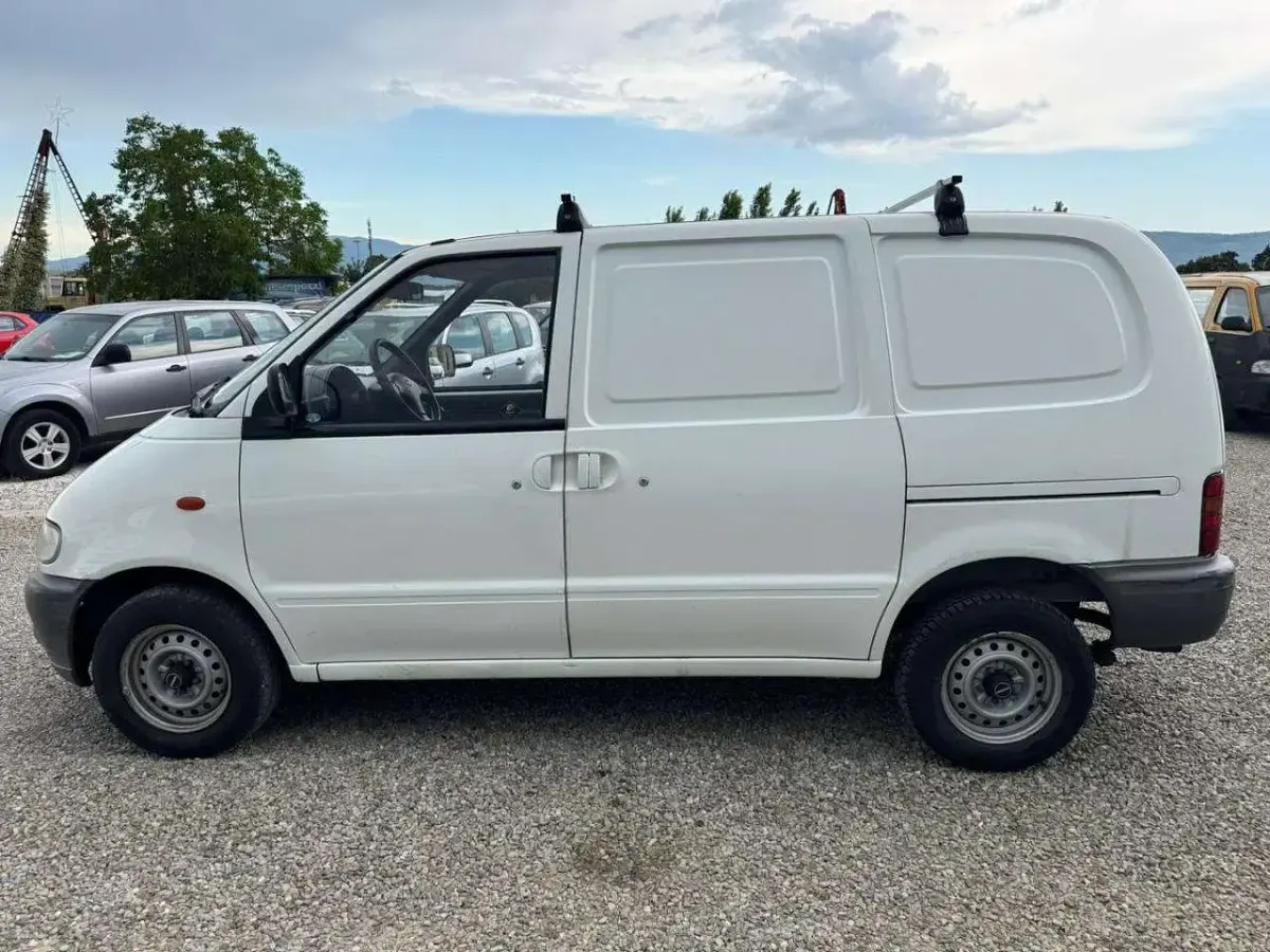 Usata Nissan Vanette 75 CV (55 kW) 2000 Bianco Monovolume