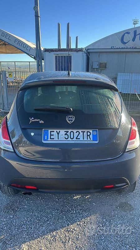 Usata Lancia Ypsilon 2015 Utilitaria