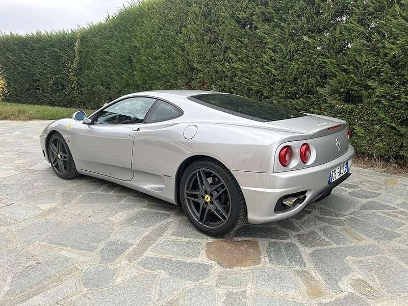 Usata Ferrari 360 400 CV (294 kW) 2000 Argento Coupé