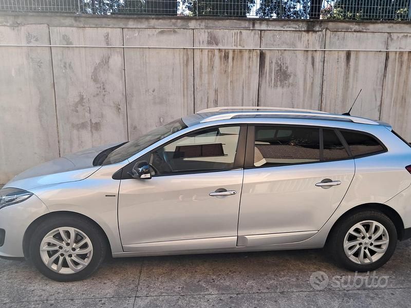 Usata Renault Mégane GrandTour 110 CV (80 kW) 2016 Grigio Station wagon