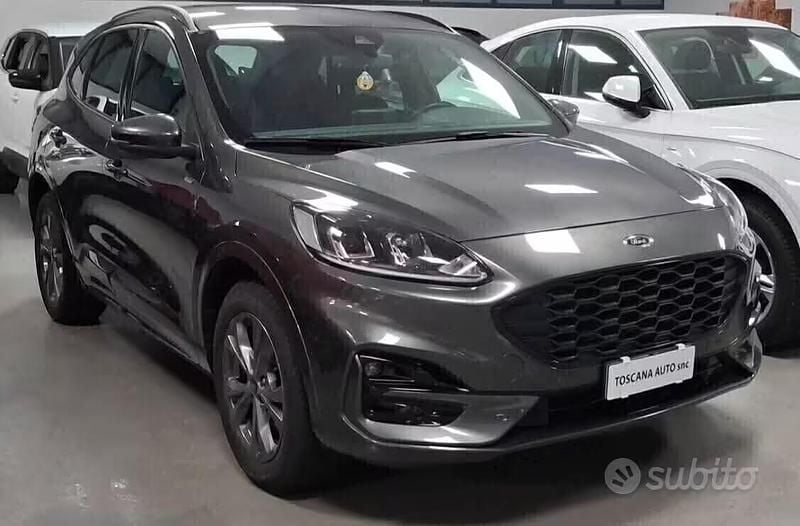 Usata Ford Kuga ST-Line 120 CV (88 kW) 2023 Grigio SUV