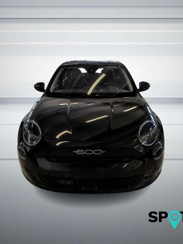 Nuova Fiat 600 Pop 101 CV (74 kW) 2025 Nero SUV