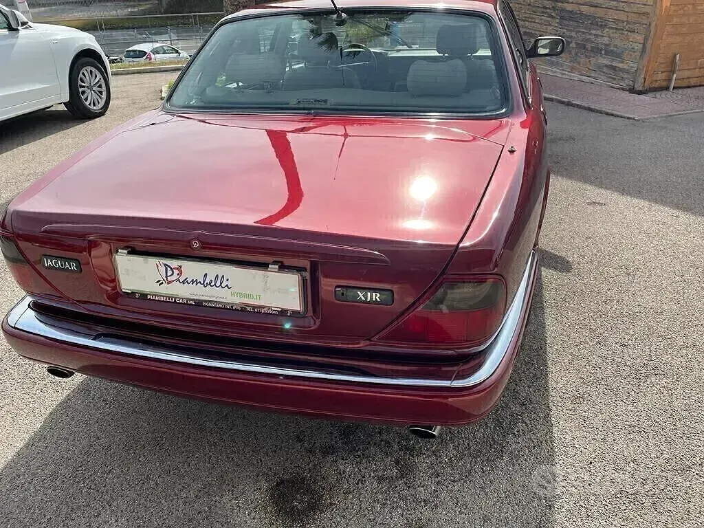 Usata Jaguar XJR 325 CV (239 kW) 1995 Rosso Berlina
