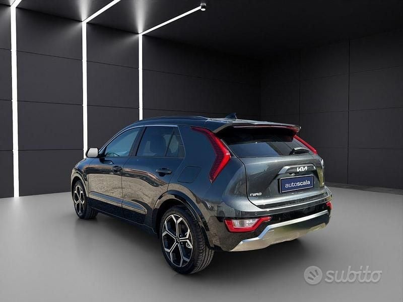 Nuova Kia Niro Style 105 CV (77 kW) 2025 Grigio scuro SUV