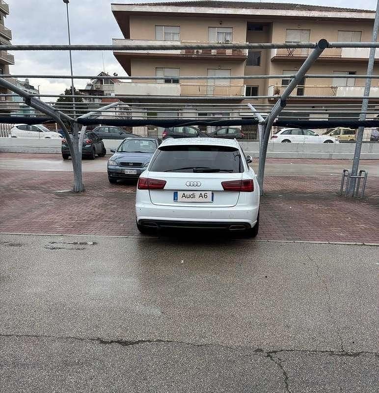 Usata Audi A6 Business 140 CV (102 kW) 2015 Station wagon