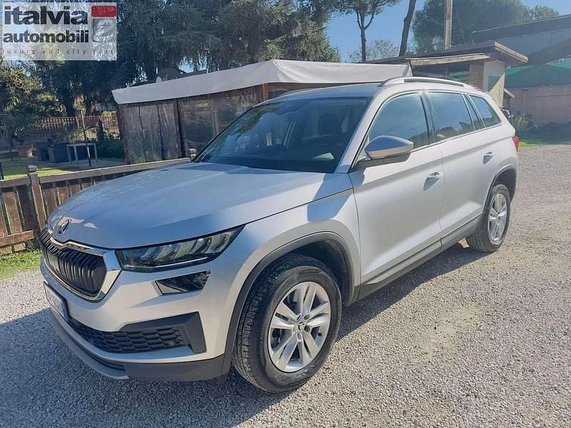 Grigio Usata 2023 Skoda Kodiaq Executive SUV | 29.950 € (Ottimo prezzo) - Immagine 1/4