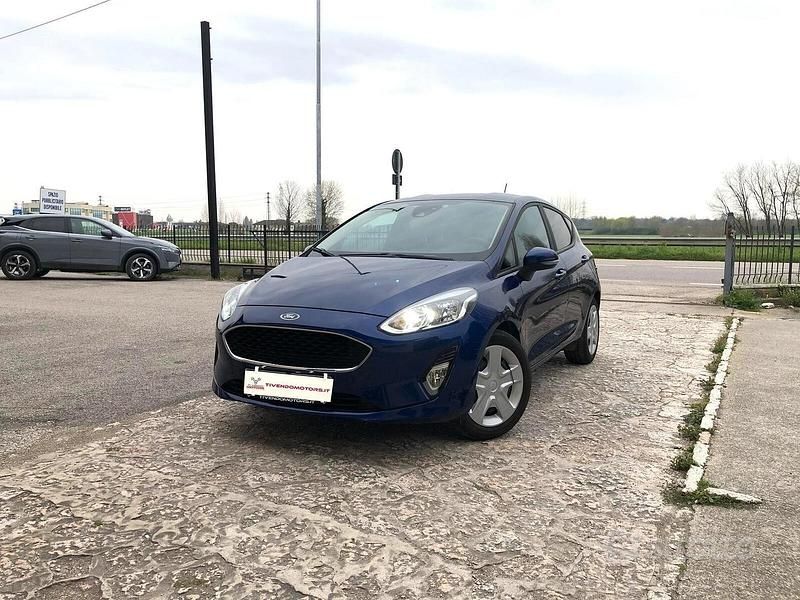 Usata Ford Fiesta 86 CV (63 kW) 2018 Blu Utilitaria