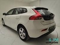 Usata Volvo V40 Momentum 120 CV (88 kW) 2016 Bianco Utilitaria