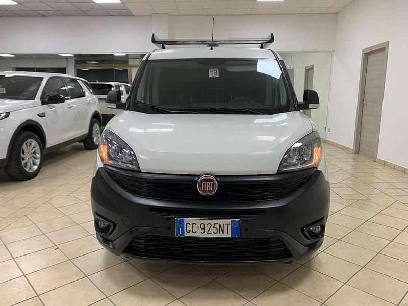 Usata Fiat Doblò 120 CV (88 kW) 2020 Bianco Monovolume