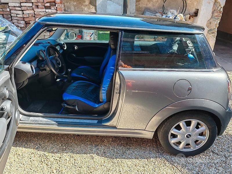 Usata Mini ONE 75 CV (55 kW) 2010 Grigio Utilitaria