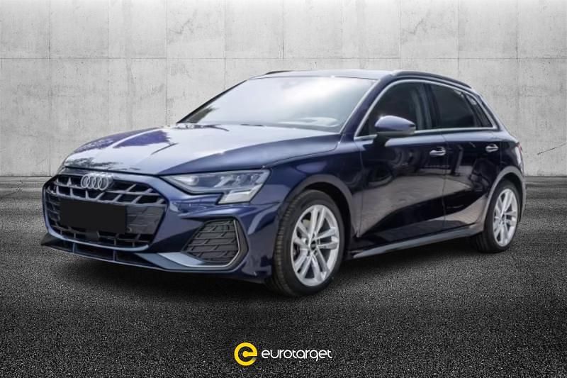 Usata Audi A3 e-tron S-Line 116 CV (85 kW) 2024 Blu metallizzato Utilitaria