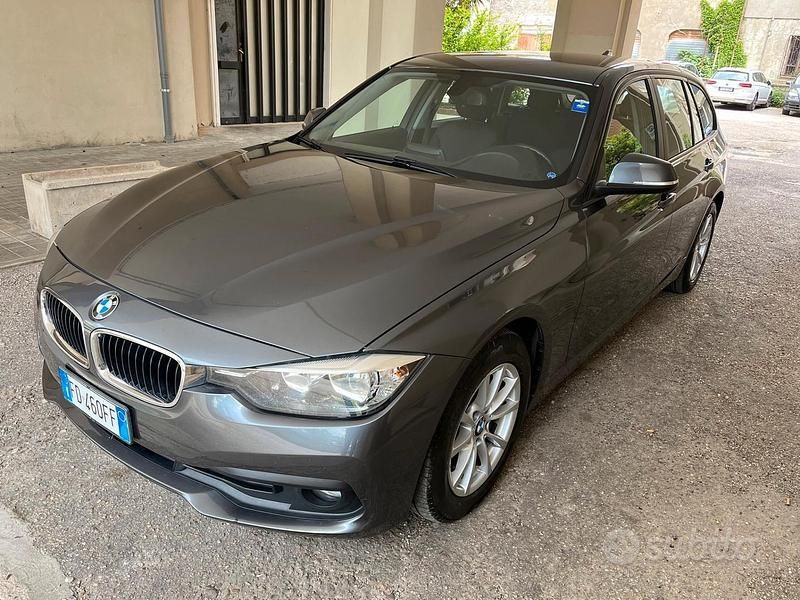 Usata BMW 318 150 CV (110 kW) 2016 Grigio Station wagon