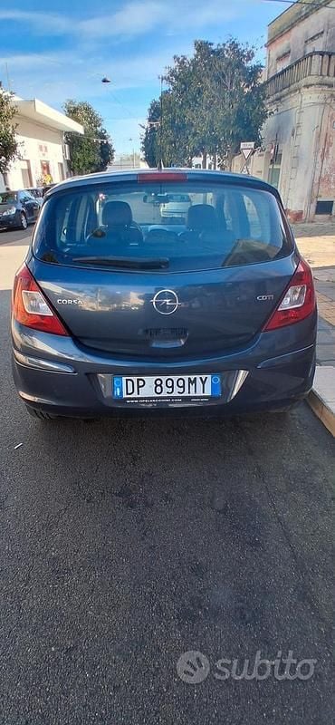 Usata Opel Corsa Cosmo 90 CV (66 kW) 2008 Blu Utilitaria