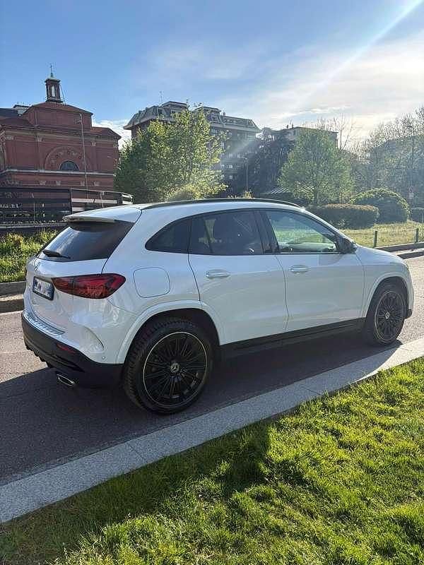Usata Mercedes GLA250 Advanced Plus 163 CV (119 kW) 2023 Bianco SUV