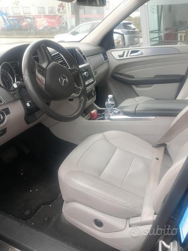Usata Mercedes ML250 Premium 204 CV (150 kW) 2012 Nero SUV