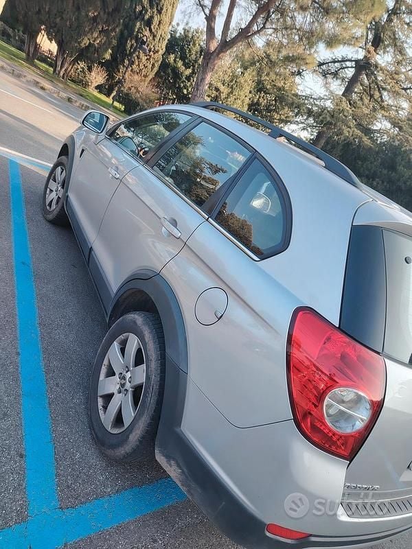 Usata Chevrolet Captiva 2007 Grigio SUV