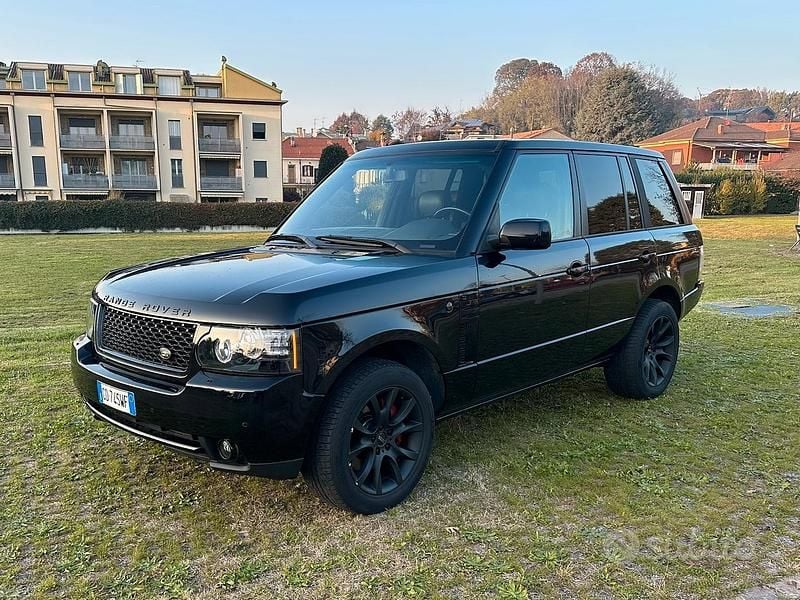 Nero Usata 2002 Land Rover Range Rover Vogue SUV | 6000 € (Buon prezzo) - Immagine 1/4