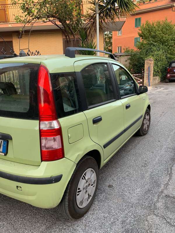 Usato 2006 Fiat Panda 1.2 Benzin 60 CV (3.000 €)