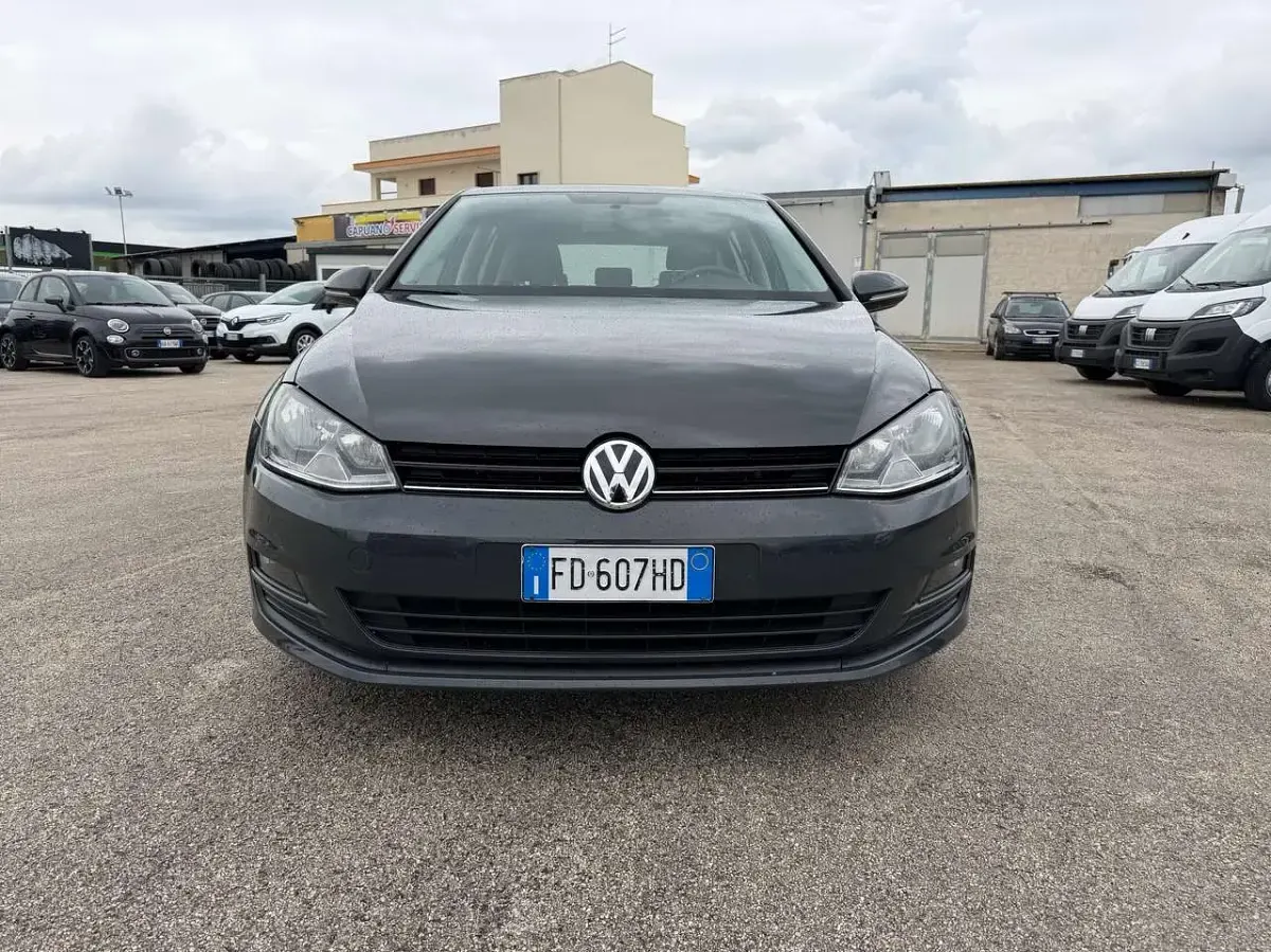 Second-hand VW Golf VII Trendline 90 CP (66 kW) 2016 Pastello Berlinǎ