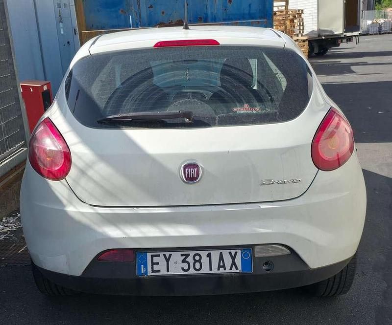 Usata Fiat Bravo Pop 105 CV (77 kW) 2014 Bianco Utilitaria