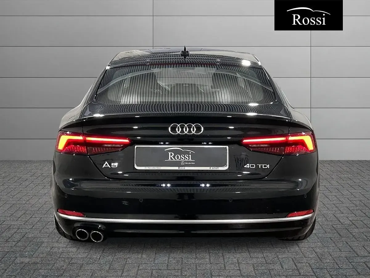 Usata Audi A5 Sportback Business 191 CV (140 kW) 2019 Nero metallizzato Utilitaria