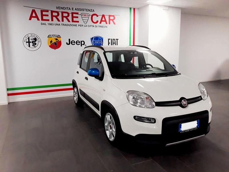Usata Fiat Panda S 70 CV (51 kW) 2022 Bianco Utilitaria