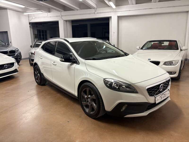 Usata 2013 Volvo V40 CC Station wagon | 7199 € (Super prezzo) - Immagine 1/4