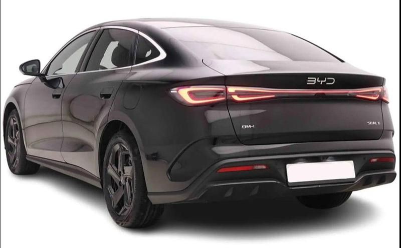 Nuova BYD Seal Boost 98 CV (72 kW) 2026 Obsidian black Berlina
