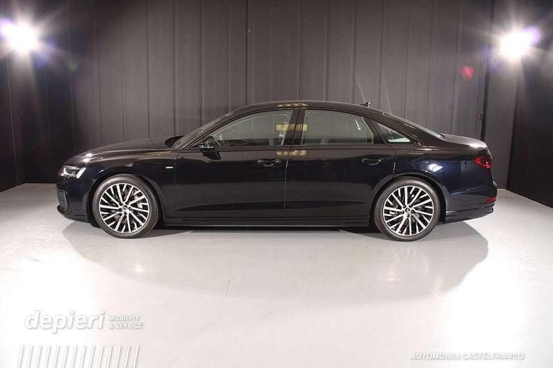 Usata Audi A8 Ambiente 462 CV (339 kW) 2024 Nero Berlina