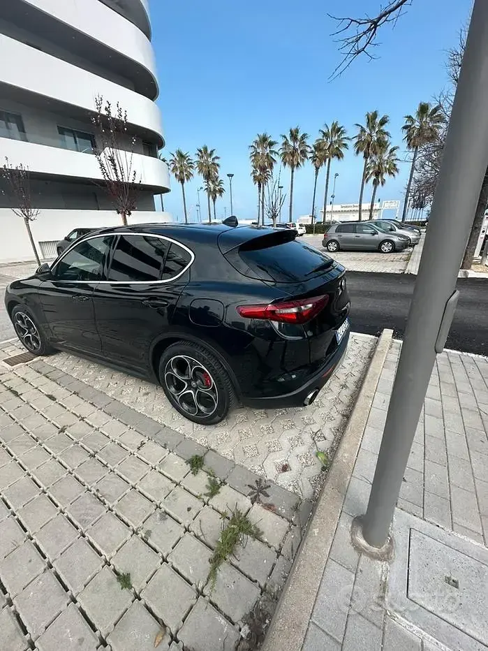 Usata Alfa Romeo Stelvio 190 CV (139 kW) 2019 Nero SUV