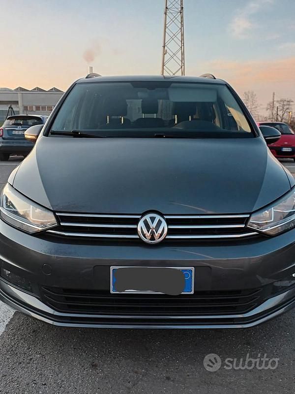 Usata VW Touran 2018 Grigio Monovolume