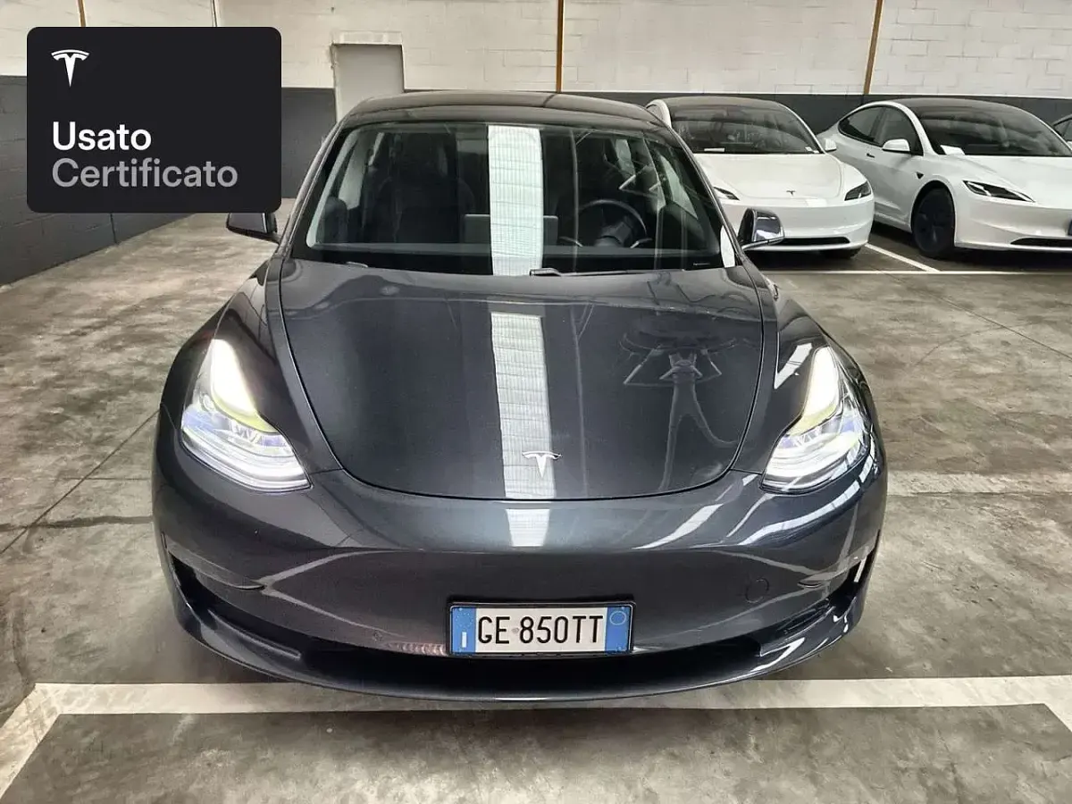 Usata Tesla Model 3 Long Range AWD 324 kW (441 CV) 2021 Midnight silver metallic Berlina