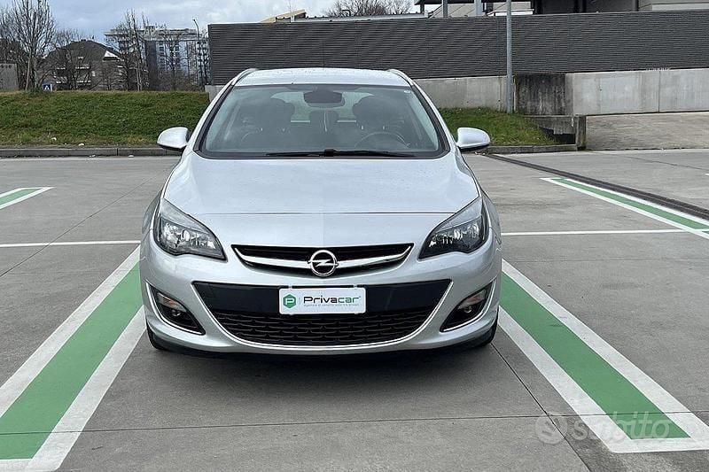 Occasion Opel Astra Business 110 ch (80 kW) 2014 Gris Break