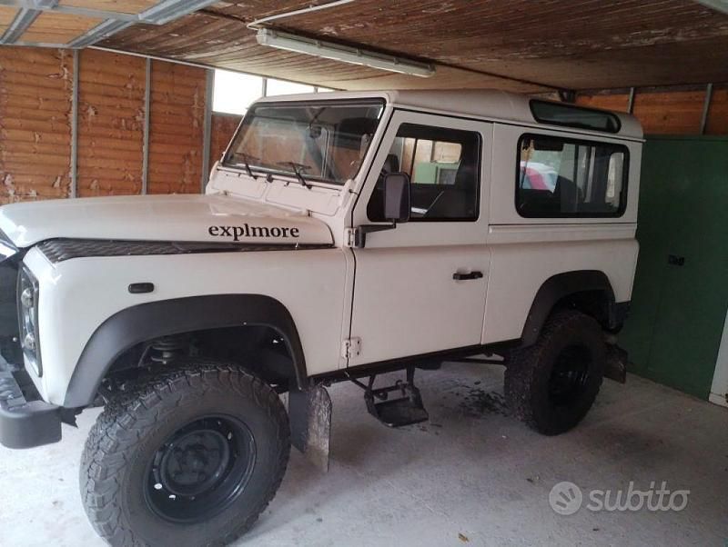 Usata Land Rover Defender 122 CV (89 kW) 2007 Bianco Station wagon