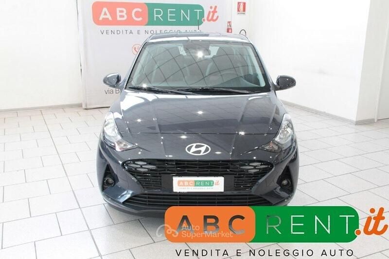 Nuova Hyundai i10 63 CV (46 kW) 2025 Gray Utilitaria