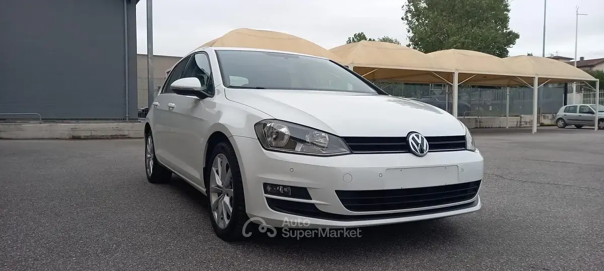 Second-hand VW Golf VII Sound 86 CP (63 kW) 2014 Berlinǎ
