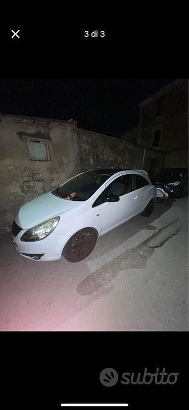 Occasion Opel Corsa 90 ch (66 kW) 2009 Blanc Citadine