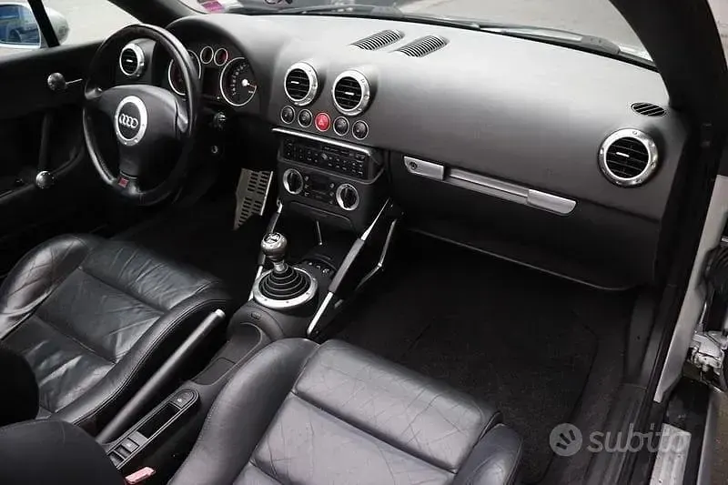 Usata Audi TT Roadster S-Line 180 CV (132 kW) 2000 Grigio Cabrio