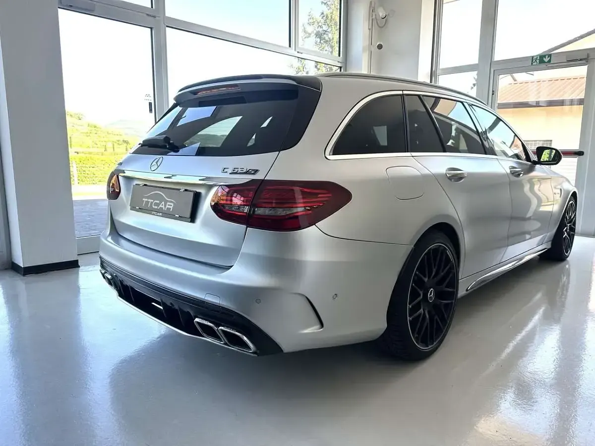 Usata Mercedes C63 AMG AMG 510 CV (375 kW) 2020 Argento Station wagon