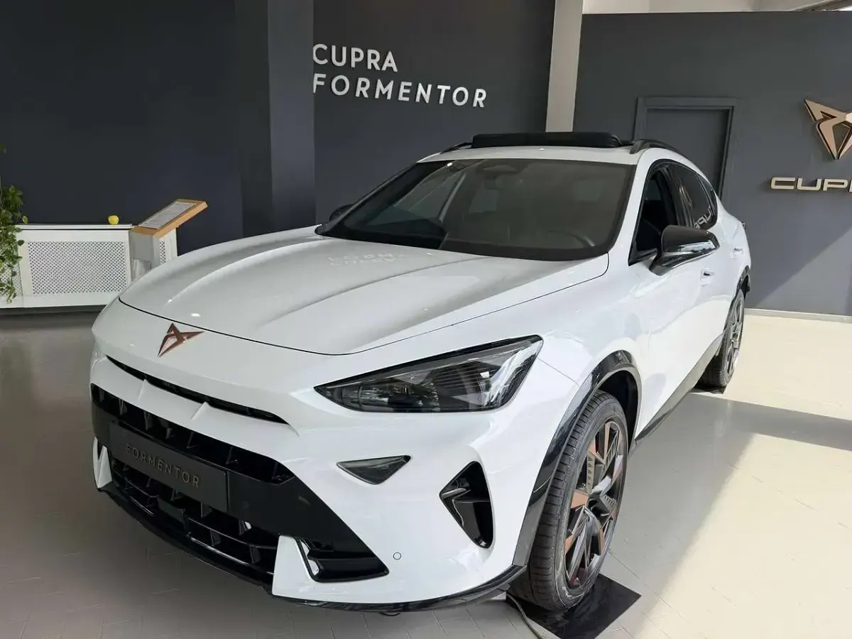 Nuova Cupra Formentor 150 CV (110 kW) 2026 Bianco SUV