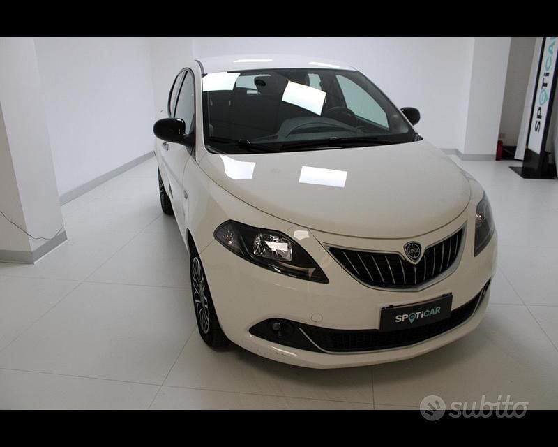 Usata Lancia Ypsilon S 69 CV (50 kW) 2024 Utilitaria