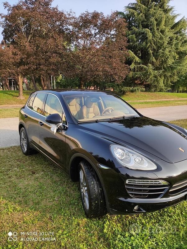 Nero Usata 2012 Porsche Cayenne SUV | 22.500 € (Buon prezzo) - Immagine 1/4