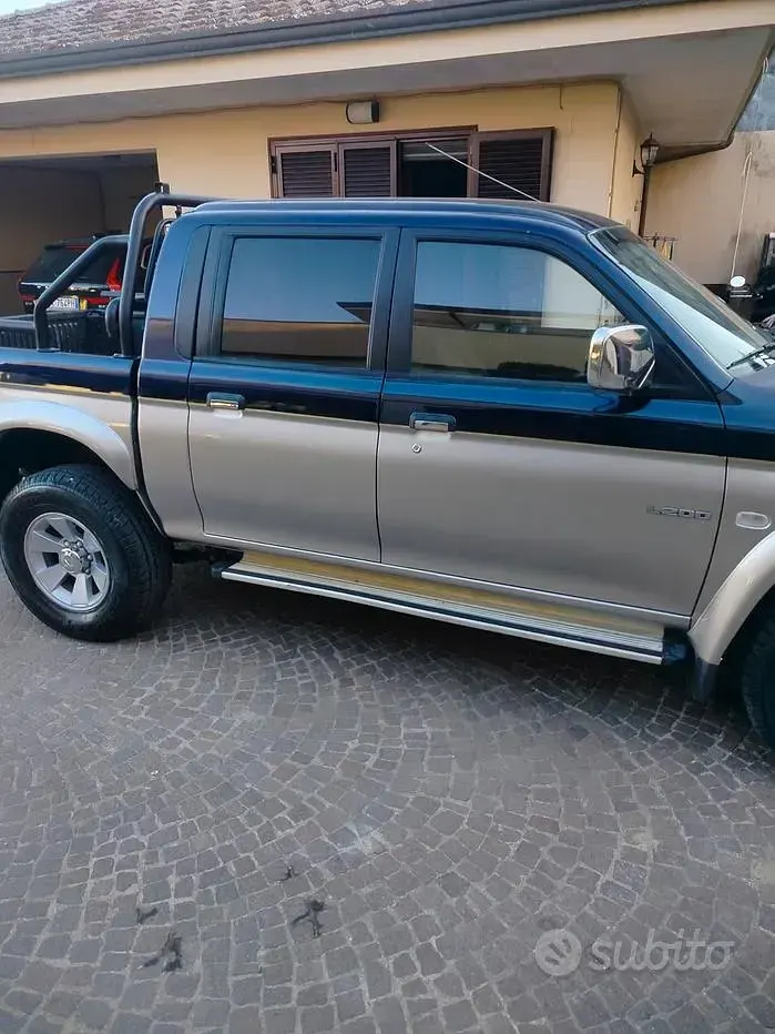 Usata Mitsubishi L 115 CV (84 kW) 2006 Cabrio