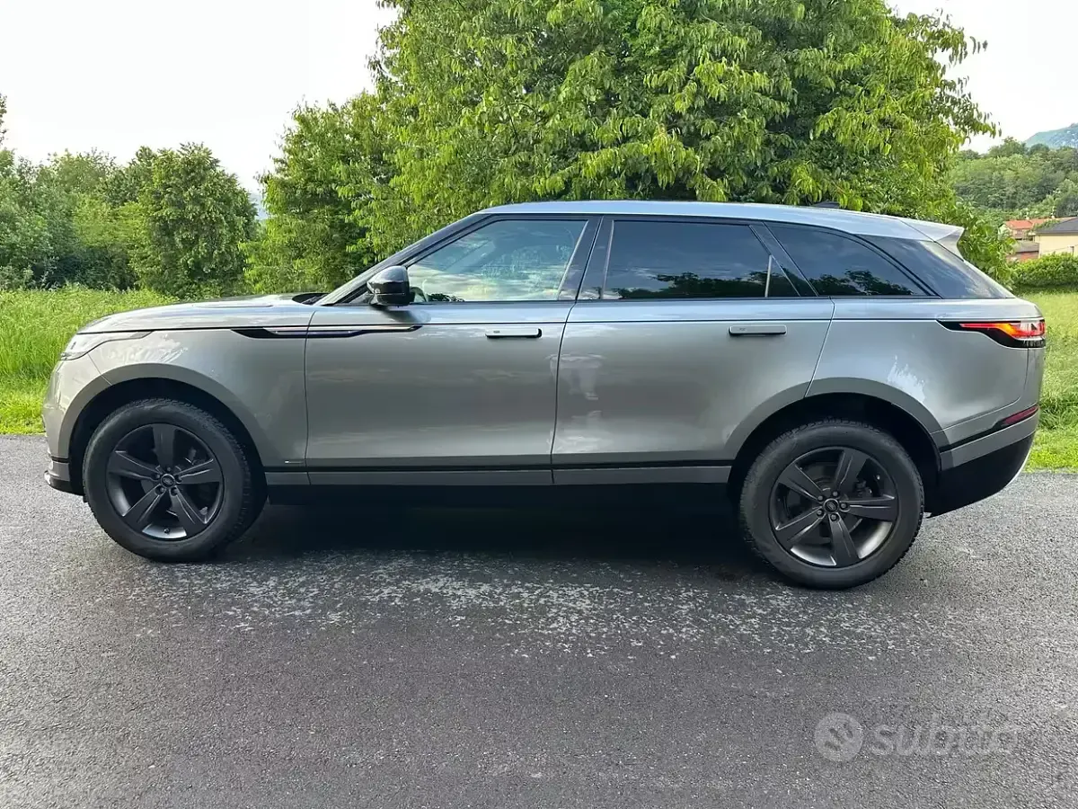 Usata Land Rover Range Rover Velar R-Dynamic 179 CV (131 kW) 2020 Grigio SUV