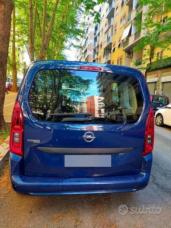 Usata Opel Combo Life 2021 Blu Monovolume
