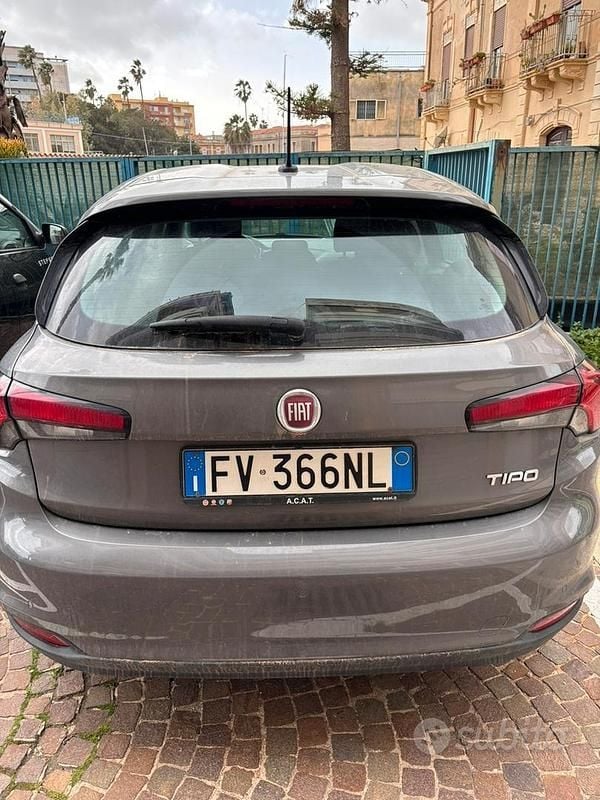 Usata Fiat Tipo Easy 120 CV (88 kW) 2019 Grigio Berlina