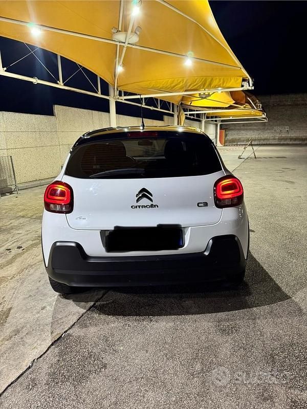 Usata Citroën C3 Shine 102 CV (75 kW) 2021 Bianco Utilitaria